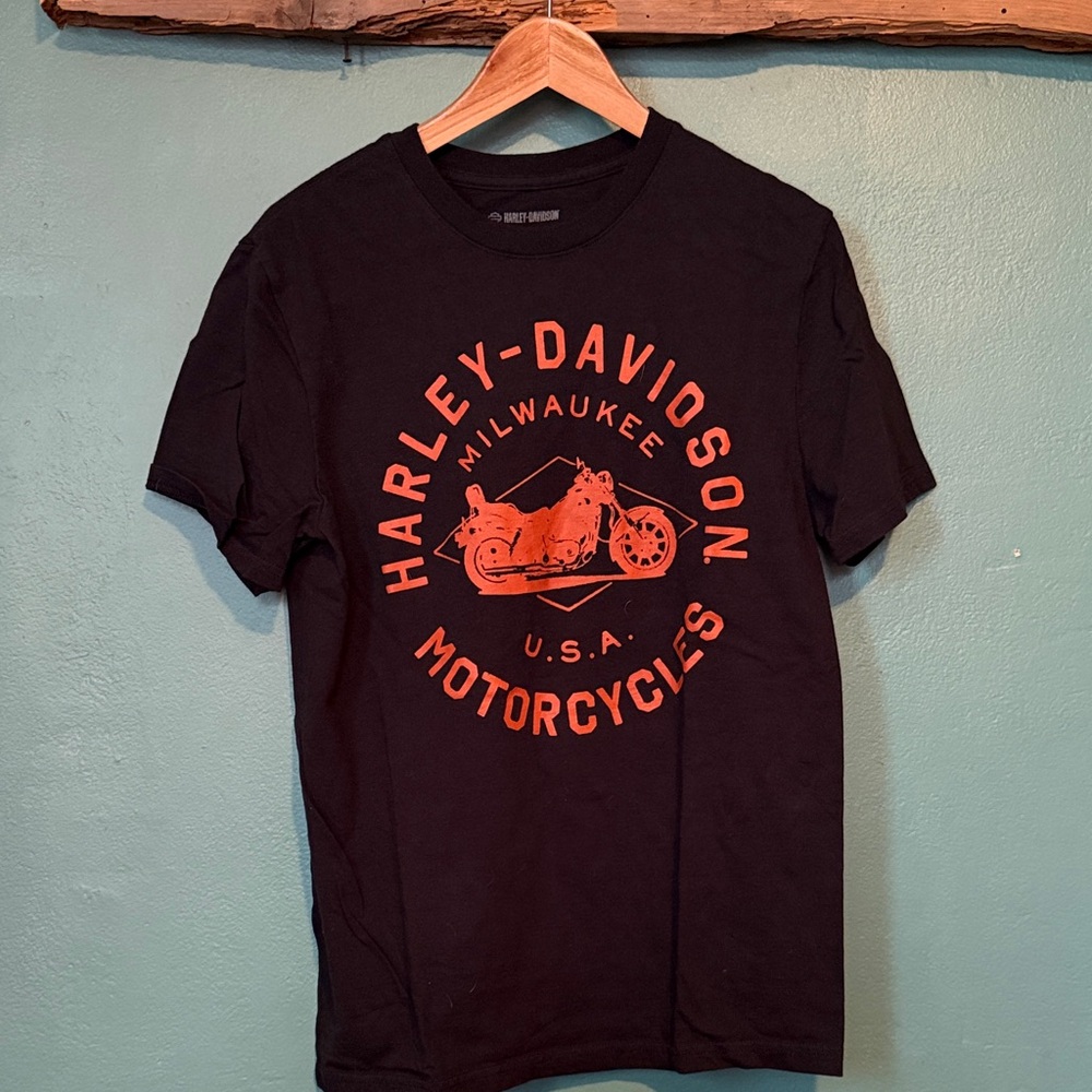 Harley-Davidson Black Tee with Orange Graphics
